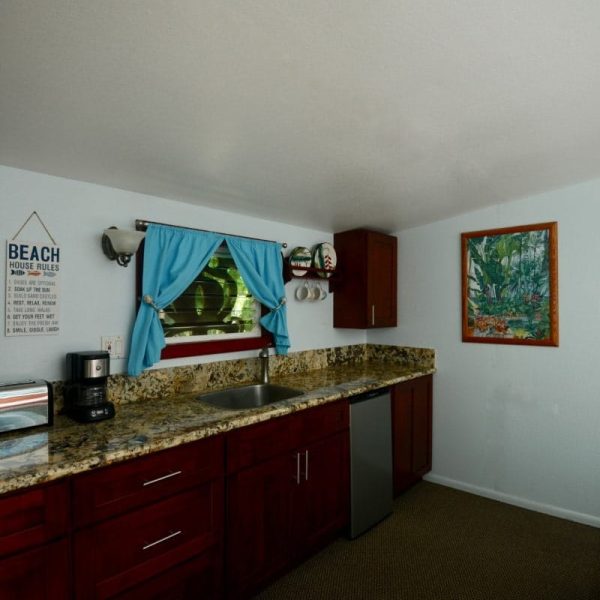 SUNRISE-SUNSET-MASTER-SUITE-02